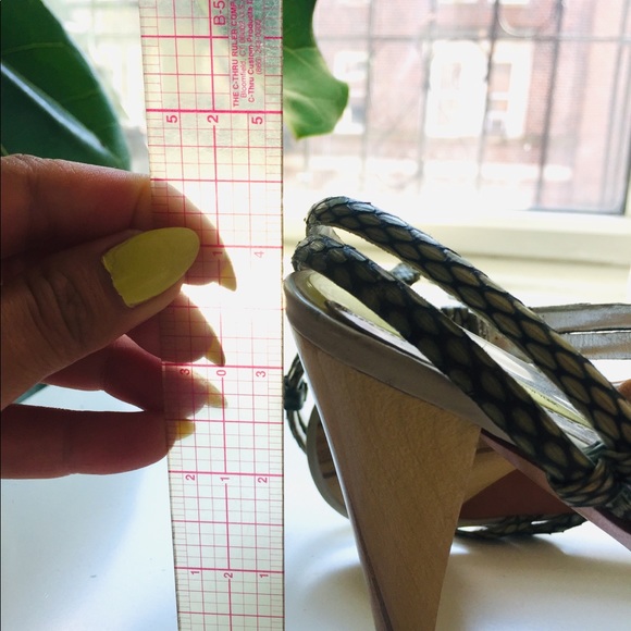 Kenneth Cole snake skin strappy heels! - Picture 5 of 5